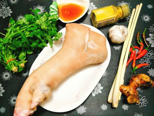 Thịt giò heo rừng
