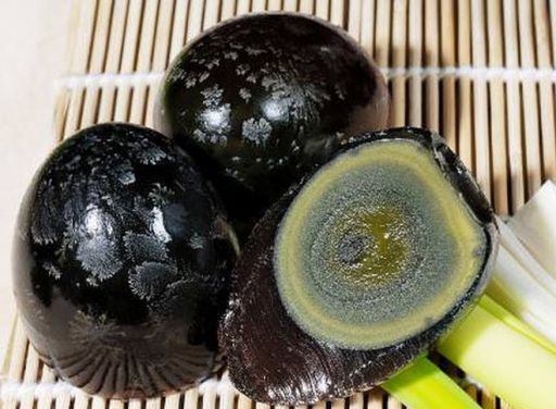 Trứng vịt Bắc thảo