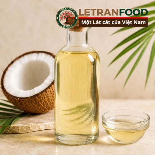 Dầu dừa nguyên chất được trưng bày, kiểm tra độ đông đặc, sử dụng trong nấu ăn và chăm sóc tóc.